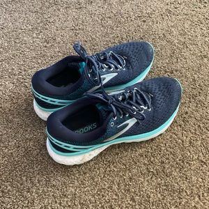 Brooks Ghost 11 Women’s Running Shoe Size 8